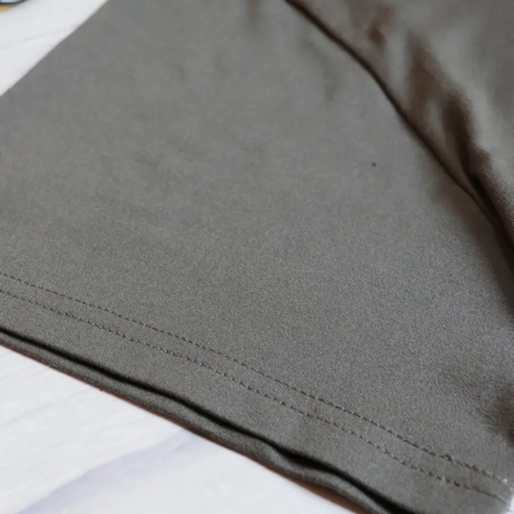 Casual Grey Fashion Heart Design Pattern Graphic Print T- Shirt Top. NWT Sz. XXL - Picture 10 of 11